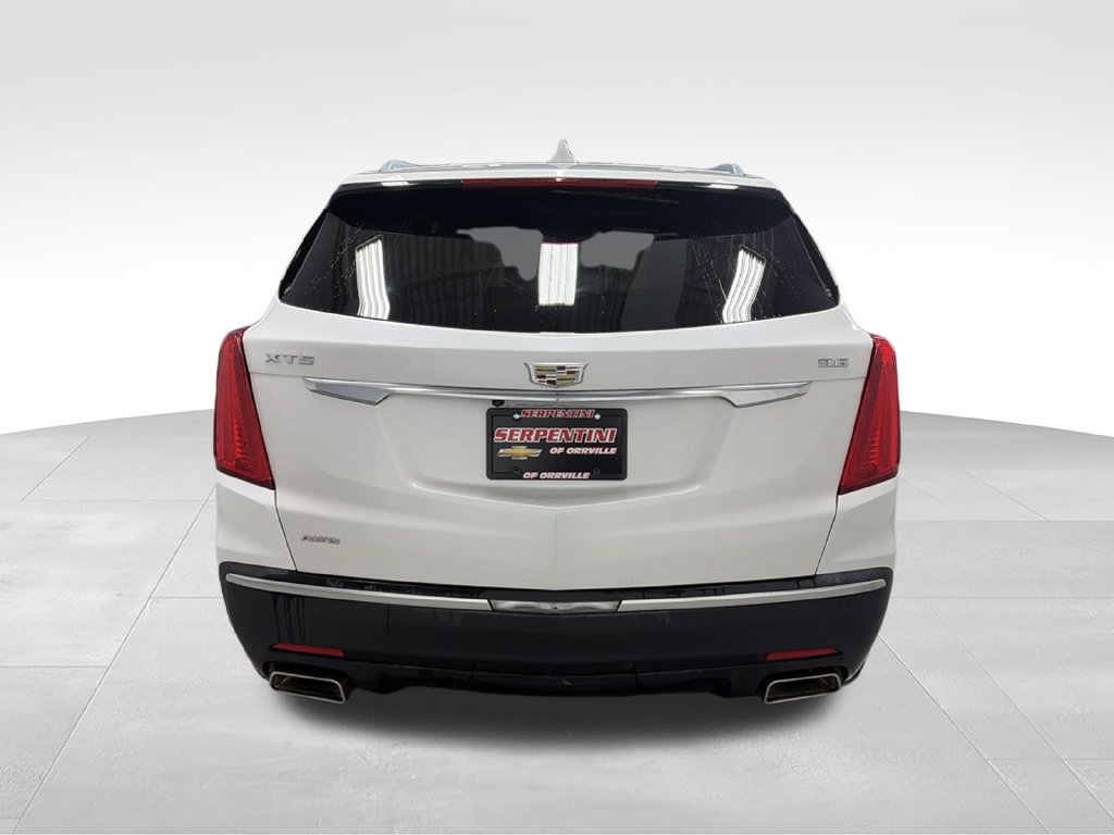 Used 2017 Cadillac XT5 Luxury w/ Driver Awareness Package AWD/4WD image 9