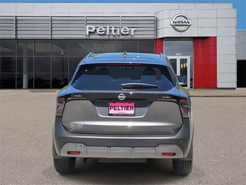 New 2025 Nissan Kicks SV w/ SV Premium Package image 4