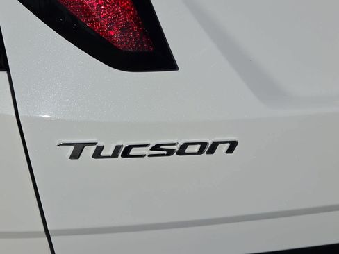 Used 2024 Hyundai Tucson SEL FWD image 11