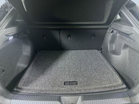 Used 2023 Volkswagen ID.4 Pro image 27