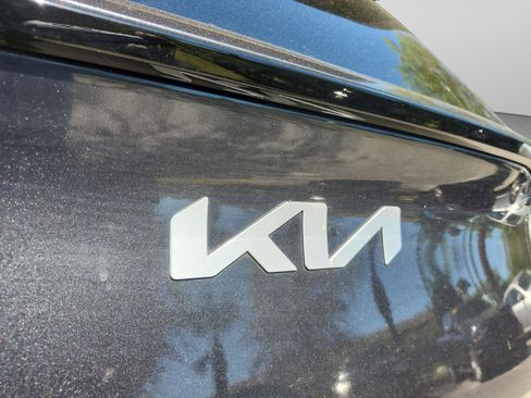 Used 2023 Kia Sportage EX image 23
