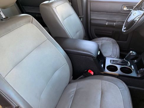 Used 2019 Ford Flex SEL w/ Equipment Group 202A FWD image 11