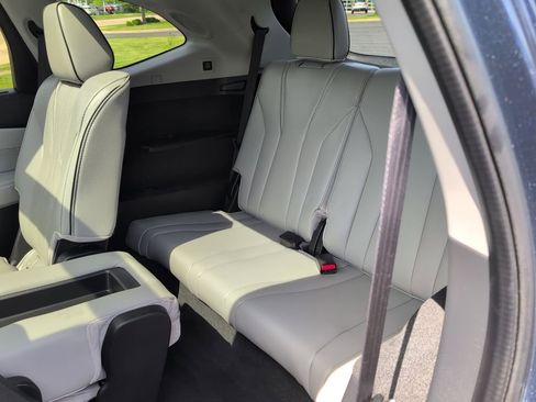 Certified 2025 Acura MDX SH-AWD w/ Advance Package image 44
