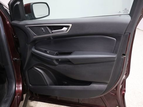 Used 2017 Ford Edge SEL w/ Equipment Group 201A image 25