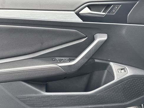 Used 2025 Volkswagen Jetta Sport image 14