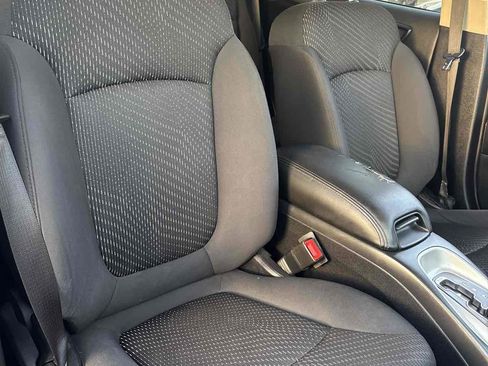 Used 2018 Dodge Journey SE w/ Blacktop Package FWD image 17
