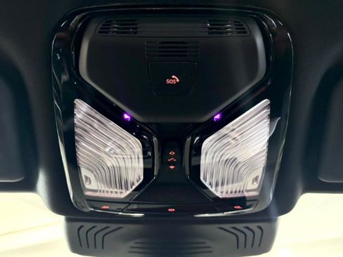 Used 2025 BMW X4 xDrive30i w/ Premium Package image 29