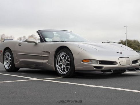 Used 1999 Chevrolet Corvette Convertible w/ Memory Pkg image 12
