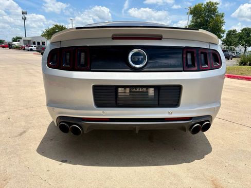 Used 2014 Ford Mustang GT Premium RWD image 4