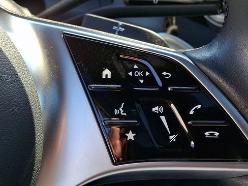 Used 2023 Mercedes-Benz GLC 300 4MATIC image 21