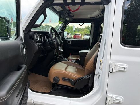 Used 2022 Jeep Wrangler Unlimited Sahara w/ Safety Group AWD/4WD image 10