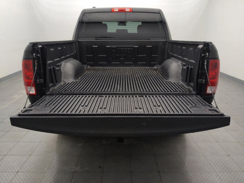 Used 2021 RAM 1500 Classic SLT RWD image 29
