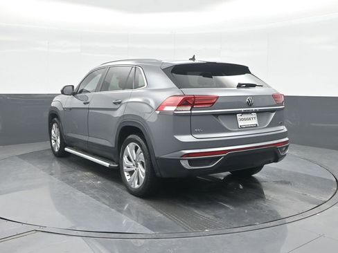 Used 2020 Volkswagen Atlas Cross Sport SEL image 22