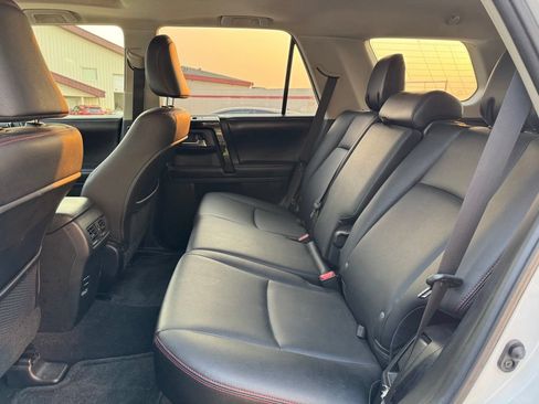 Used 2017 Toyota 4Runner TRD Off-Road Premium AWD/4WD image 5