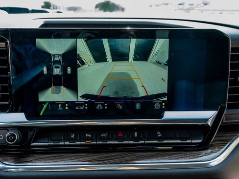 Used 2025 Chevrolet Silverado 2500 LT w/ Trail Boss Package image 26