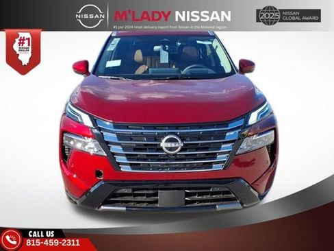 New 2026 Nissan Rogue Platinum image 2