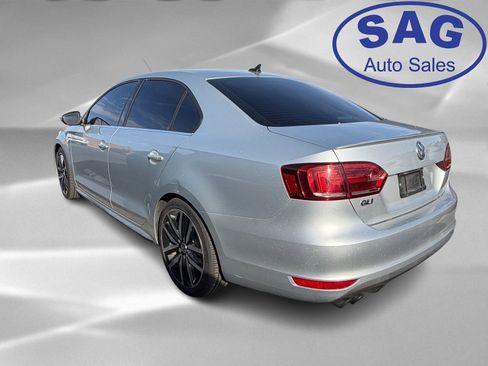 Used 2014 Volkswagen Jetta GLI Autobahn FWD image 4