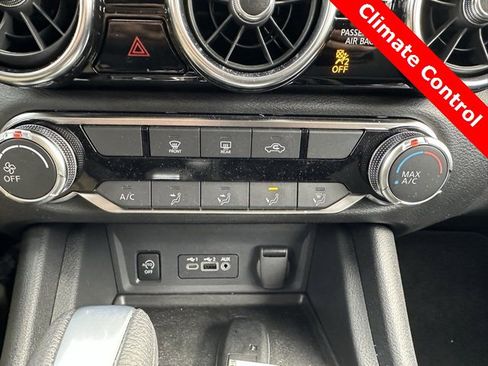 Used 2025 Nissan Sentra SV image 31