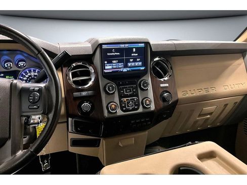 Used 2016 Ford F250 Lariat w/ Chrome Package image 7