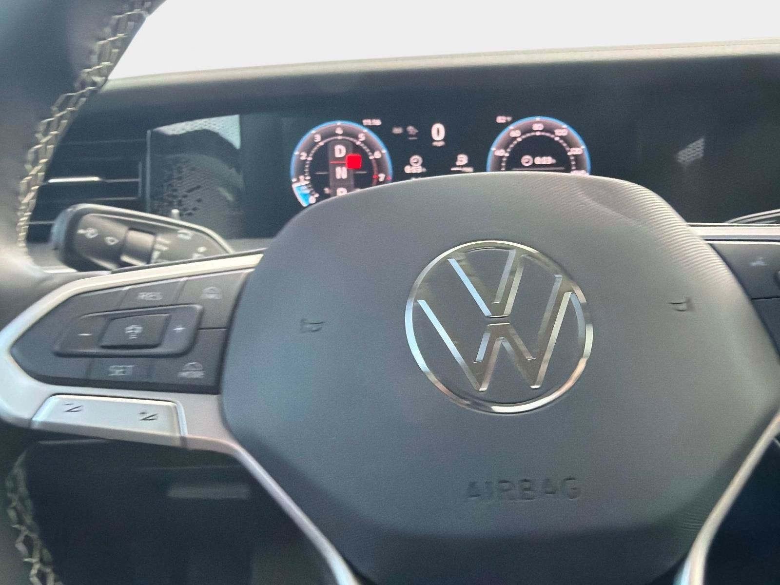 Used 2026 Volkswagen Tiguan S FWD image 26
