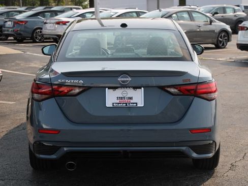 Used 2025 Nissan Sentra SR w/ SR Premium Package FWD image 9