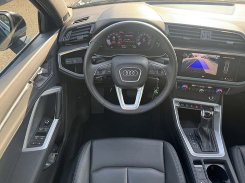 Used 2025 Audi Q3 2.0T Premium image 13