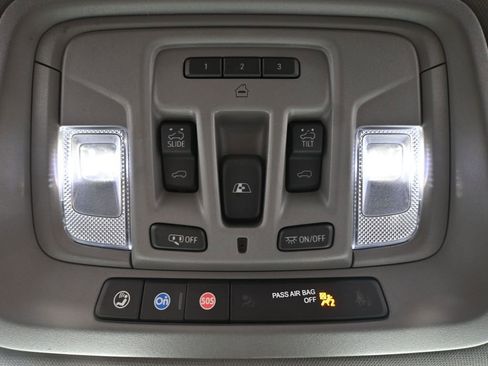 Used 2023 GMC Sierra 1500 Denali w/ Technology Package image 42