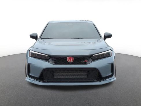 Used 2024 Honda Civic Type R image 9