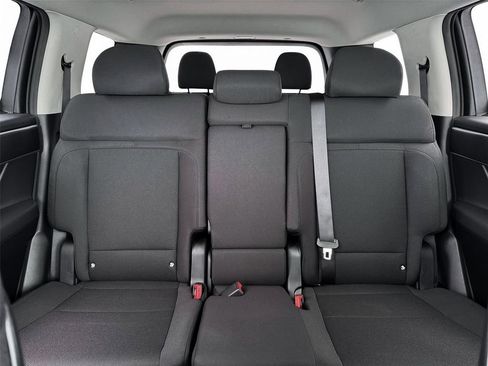 New 2026 Hyundai Santa Fe SE AWD/4WD image 16