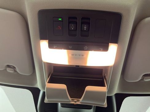 New 2026 Nissan Rogue Platinum image 34