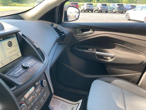 Used 2019 Ford Escape SE AWD/4WD image 16