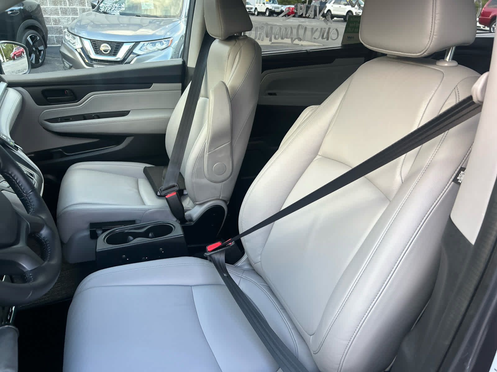 Used 2024 Honda Odyssey EX-L image 13