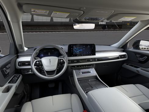 New 2026 Lincoln Aviator 2WD image 9