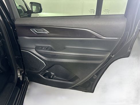 Used 2022 Jeep Grand Cherokee L Laredo w/ Luxury Tech Group I image 31