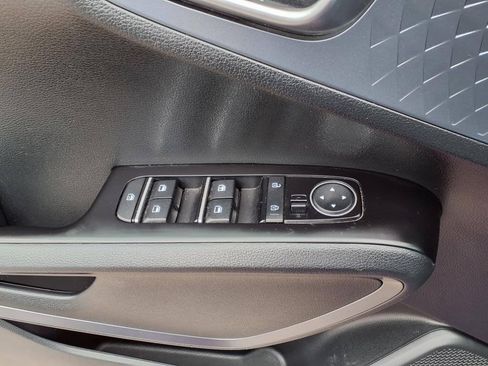 Used 2021 Kia Soul GT-Line FWD image 25