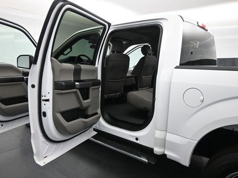 Used 2019 Ford F150 XLT w/ Equipment Group 302A Luxury image 18