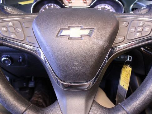 Used 2018 Chevrolet Cruze LT image 20