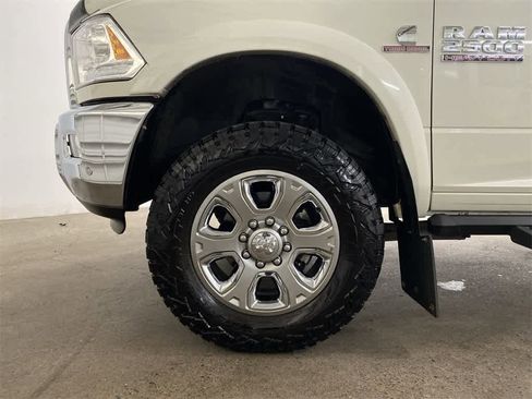 Used 2018 RAM 2500 Laramie w/ Convenience Group image 11