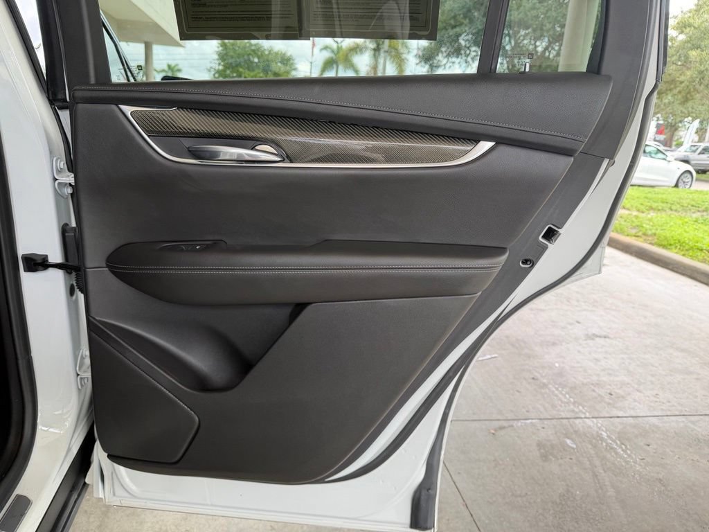 Used 2021 Cadillac XT6 Sport AWD/4WD image 31