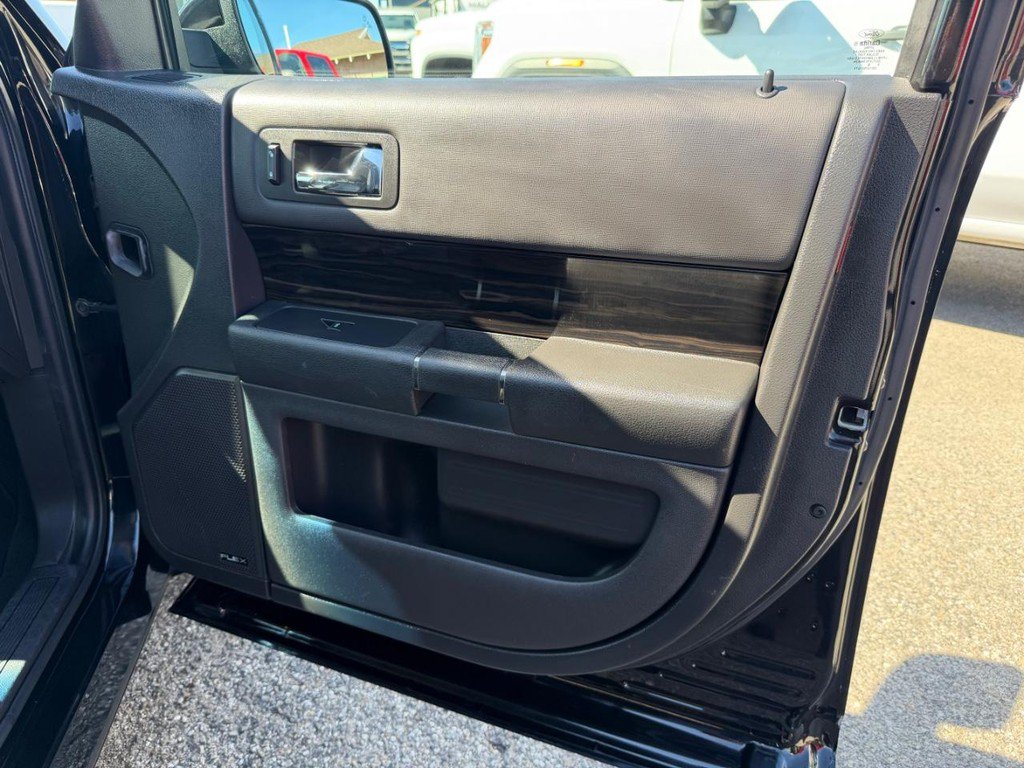 Used 2019 Ford Flex SEL w/ Equipment Group 202A FWD image 19