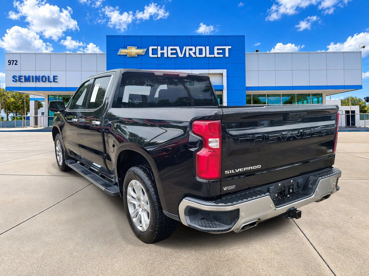 Certified 2023 Chevrolet Silverado 1500 LTZ AWD/4WD image 4