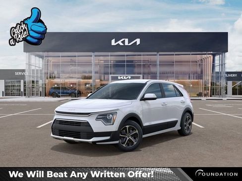 New 2025 Kia Niro LX image 1