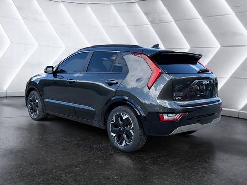 Used 2023 Kia Niro Wave w/ Wave Preserve Package FWD image 4