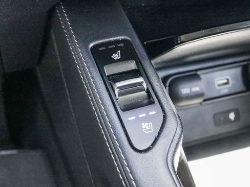 Used 2022 Kia Telluride EX w/ EX Premium Package FWD image 21