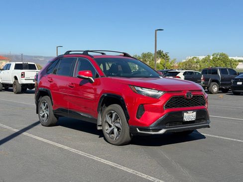 Used 2025 Toyota RAV4 SE w/ Weather & Moonroof Package AWD/4WD image 2