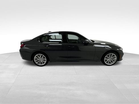 Used 2023 BMW 330i xDrive Sedan w/ Premium Package image 8