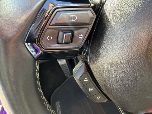 Used 2020 Lamborghini Huracan EVO image 35