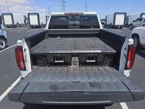Used 2021 GMC Sierra 1500 Denali w/ Denali Ultimate Package AWD/4WD image 10