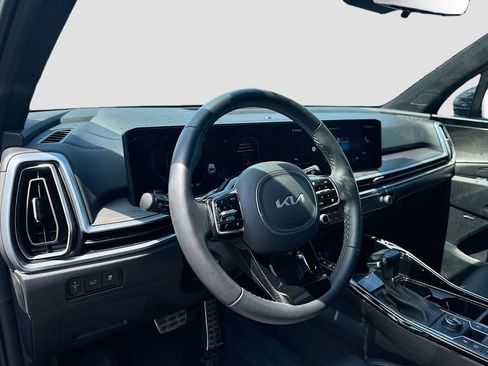 Certified 2025 Kia Sorento SX Prestige image 12