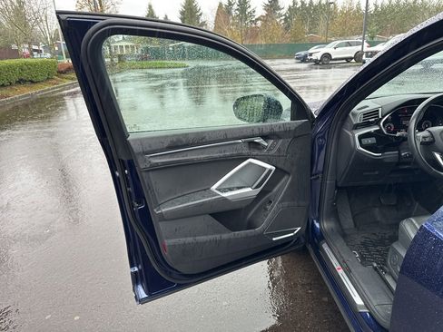 Used 2021 Audi Q3 2.0T Premium Plus w/ Premium Plus Package image 50